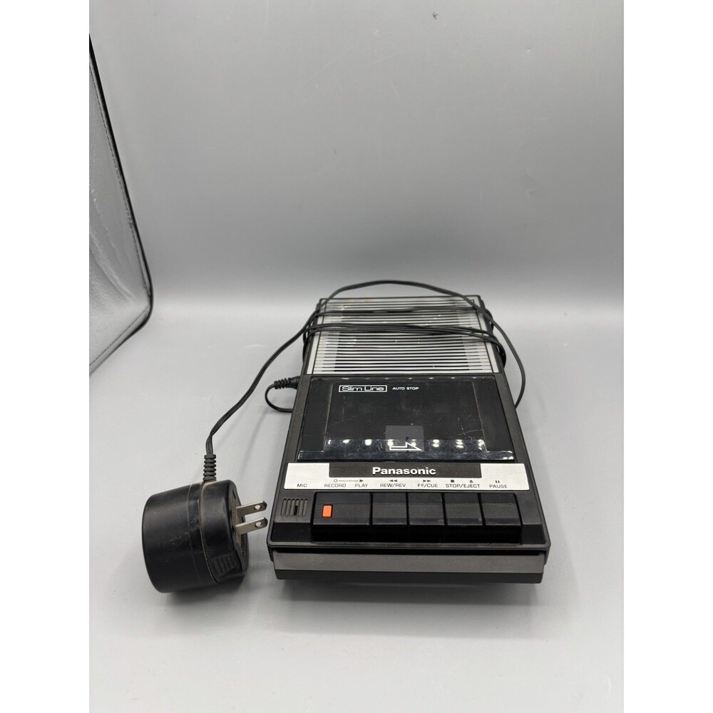 Panasonic SlimLine RQ-2103 Cassette Player/Recorder. With Orig. AC Adapter